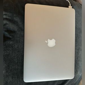2017 Apple MacBook Air